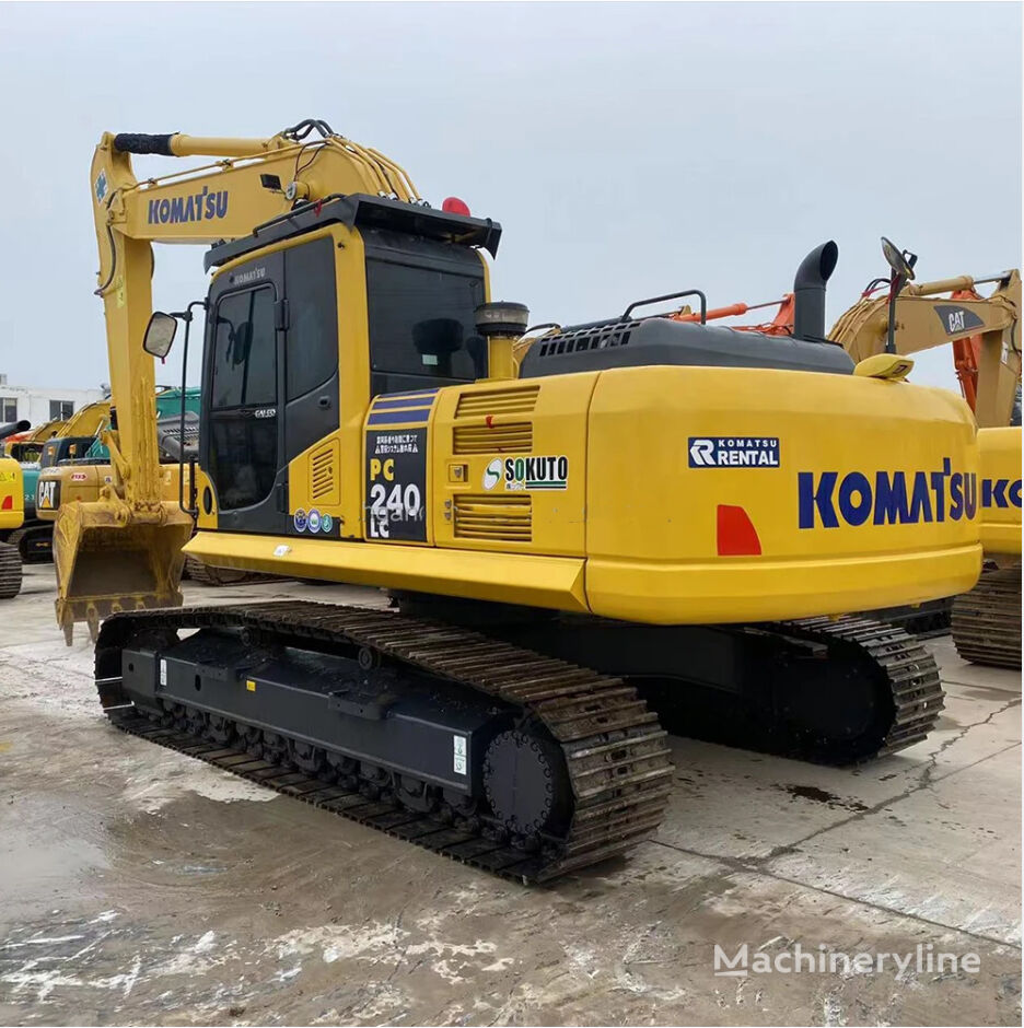 트랙형 굴착기 Komatsu PC240-8